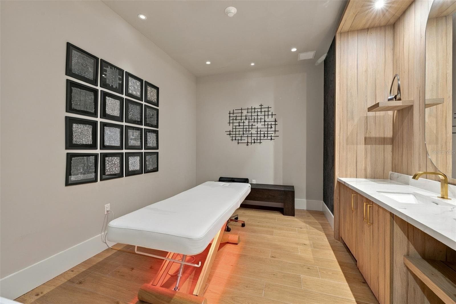 Massage Room - 275 1ST AVE S #3606, ST PETERSBURG