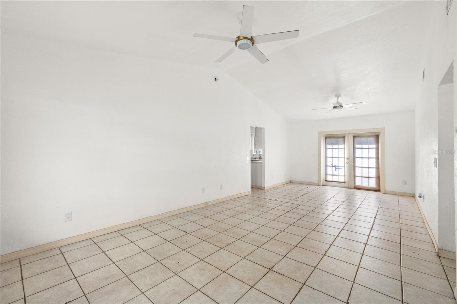 Single Family Residence at 7714 BAYBERRY CT, ORLANDO, photo 5 of 25