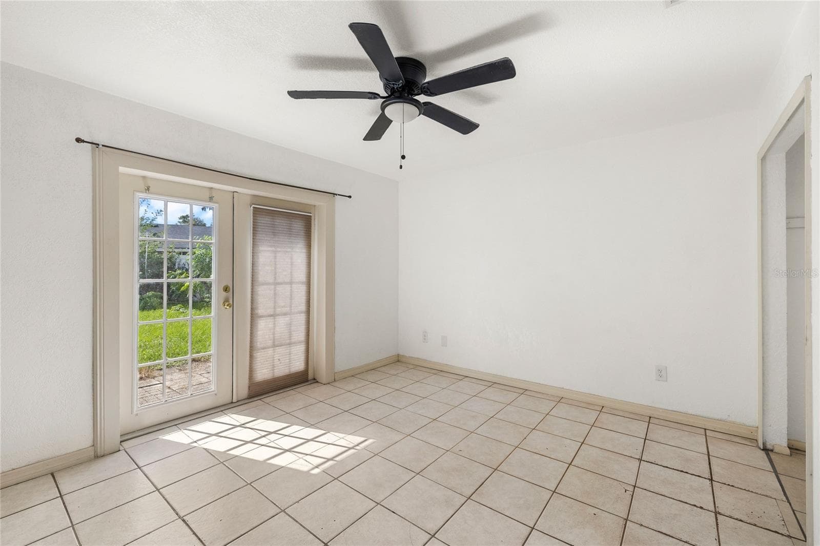 Single Family Residence at 7714 BAYBERRY CT, ORLANDO, photo 11 of 25