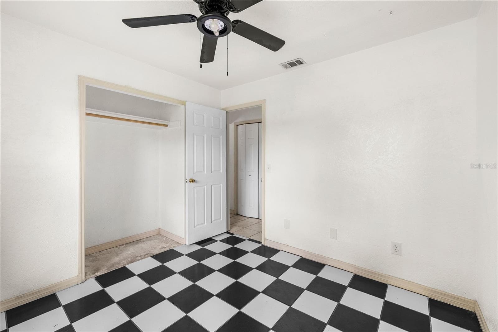Single Family Residence at 7714 BAYBERRY CT, ORLANDO, photo 16 of 25