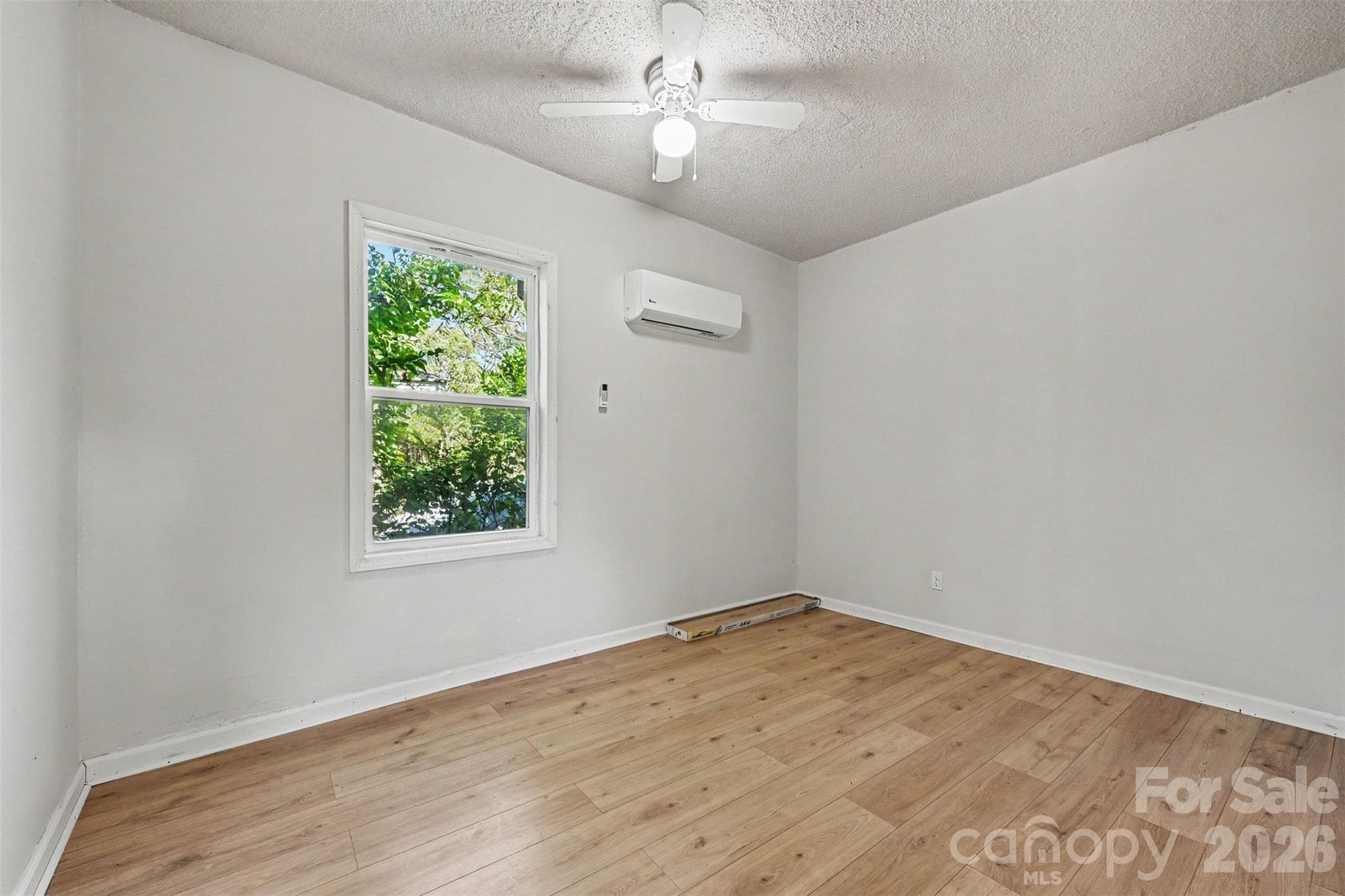 Single Family Residence at 132 Loomis Street, Chester, photo 14 of 31