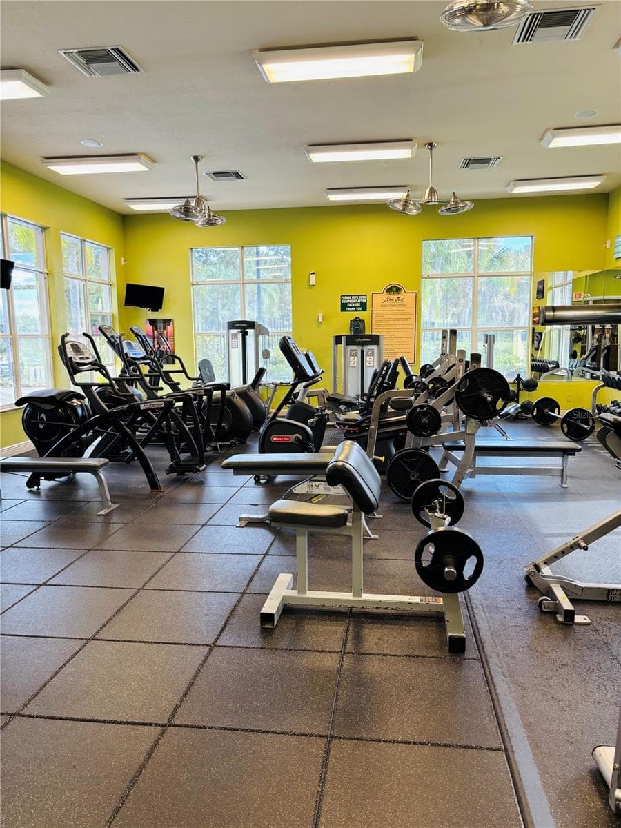 Fitness Center - 20304 OAK KEY CT, TAMPA