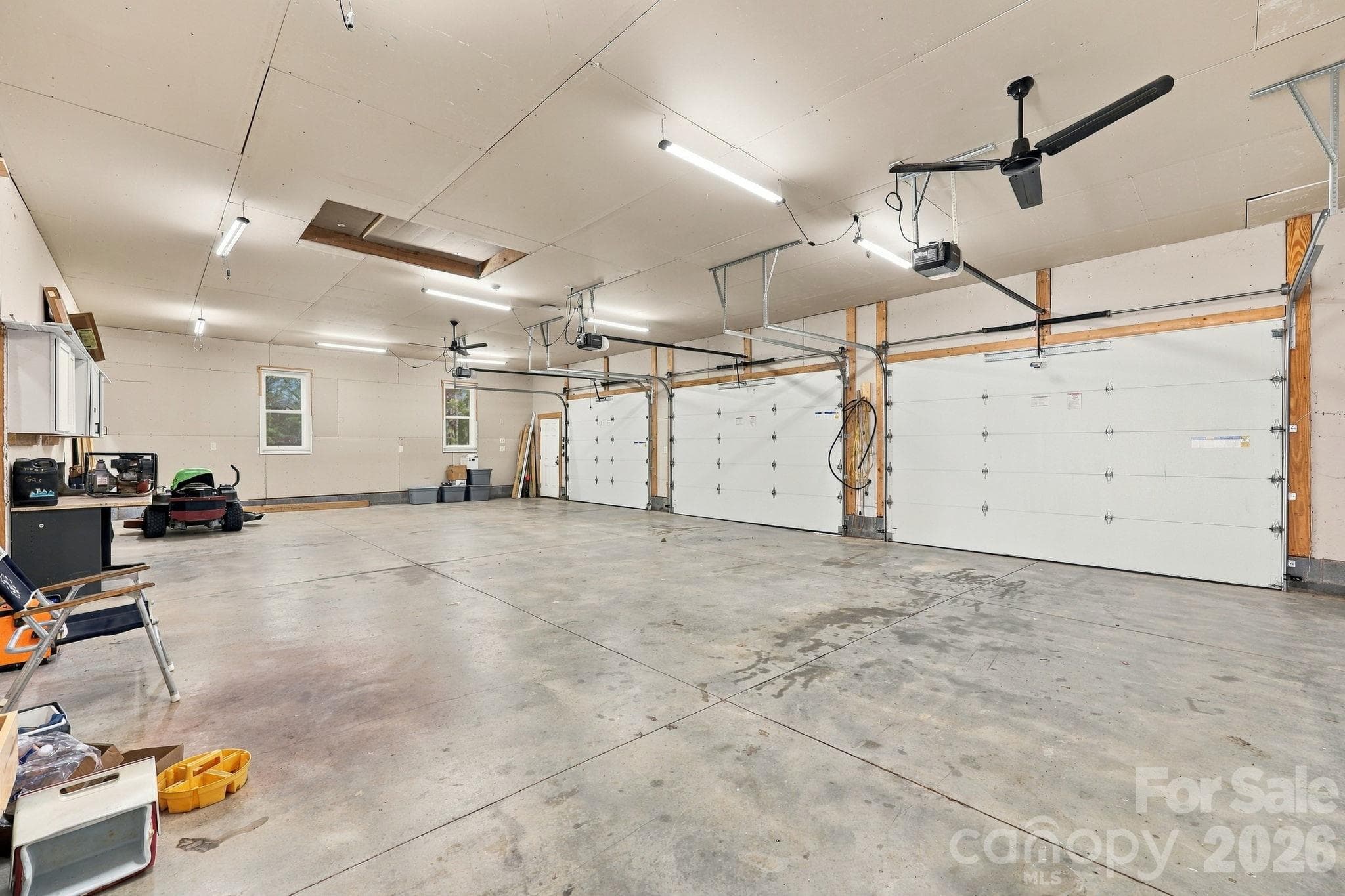 3 bay garage - 48155 Ingram Road, New London