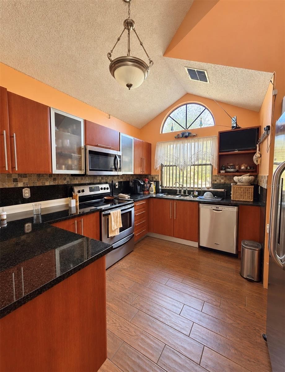 Single Family Residence at KENSINGTON SEC 04, ORLANDO, photo 3 of 11