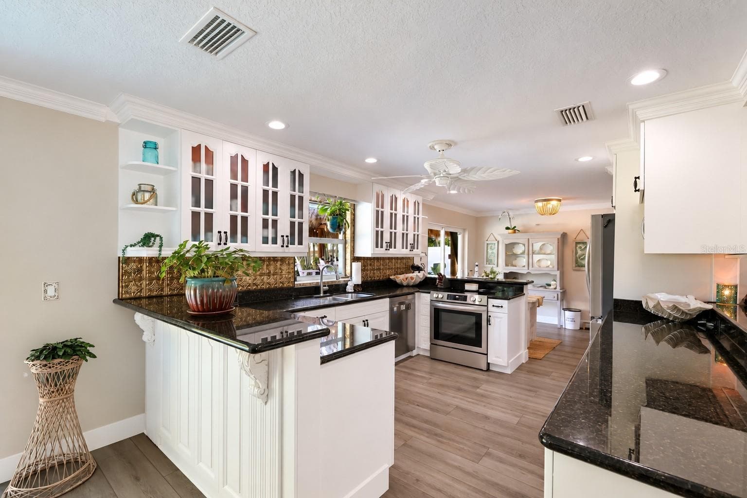 Single Family Residence at 902 25TH AVE W, PALMETTO, photo 11 of 54