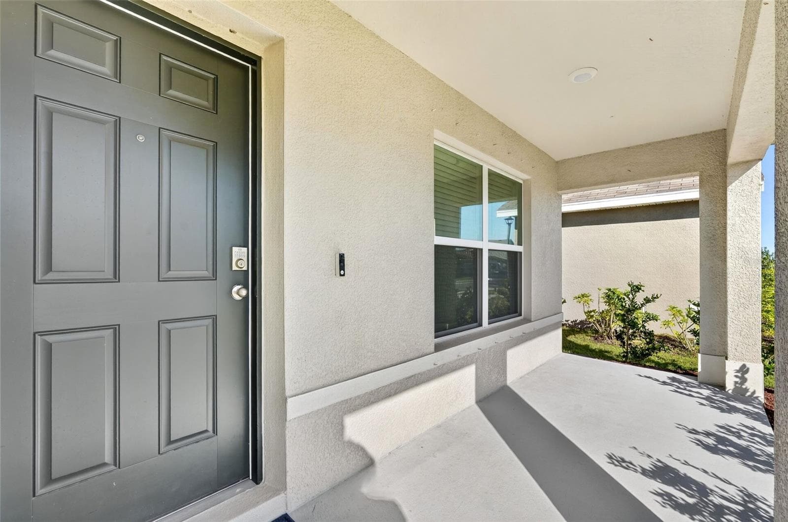 Single Family Residence at 5809 FLAGSTONE TRL, PALMETTO, photo 4 of 50