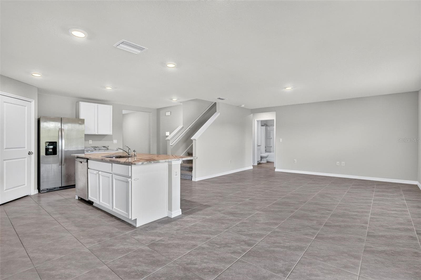 Single Family Residence at 5809 FLAGSTONE TRL, PALMETTO, photo 16 of 50