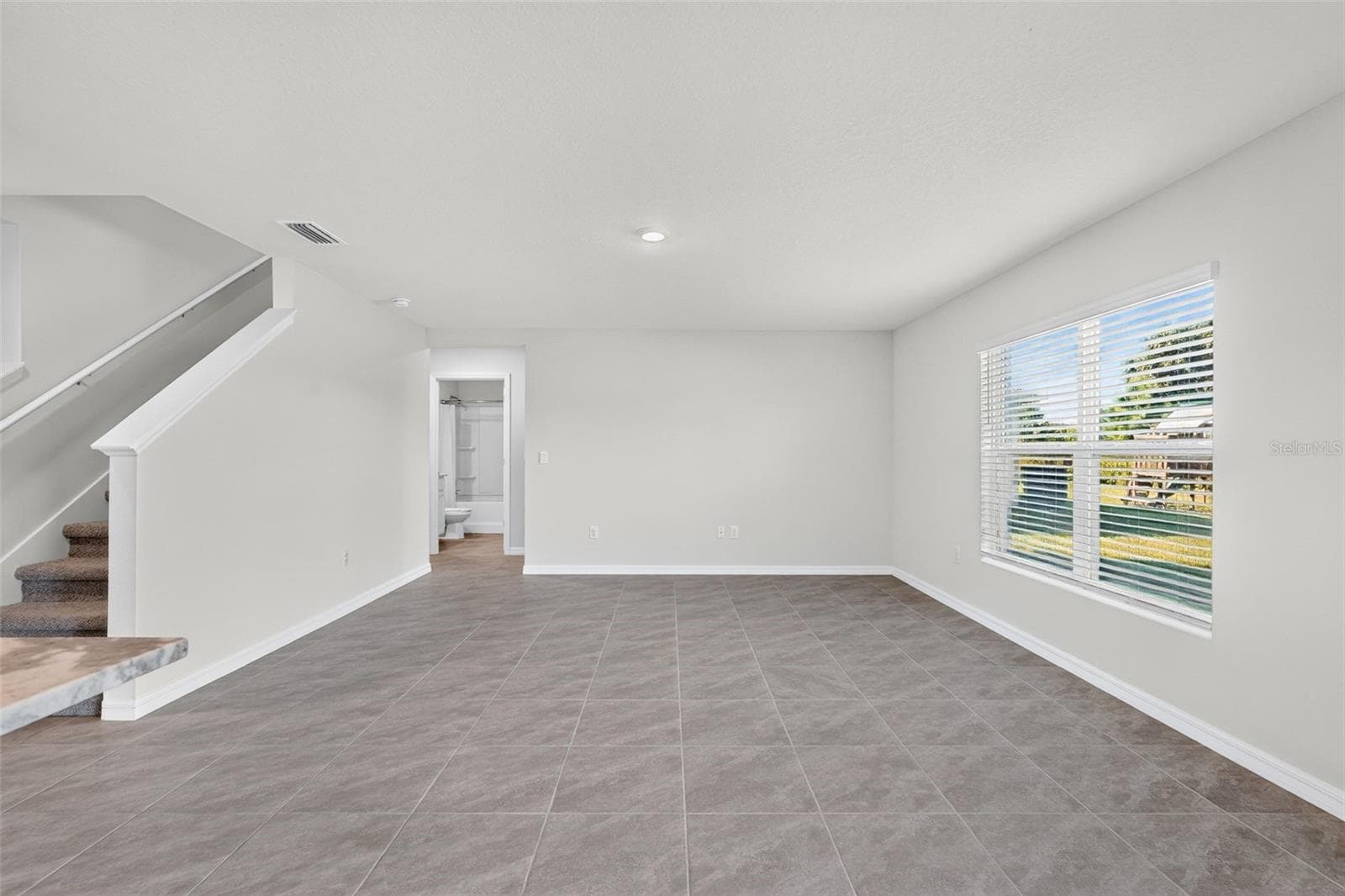 Single Family Residence at 5809 FLAGSTONE TRL, PALMETTO, photo 18 of 50