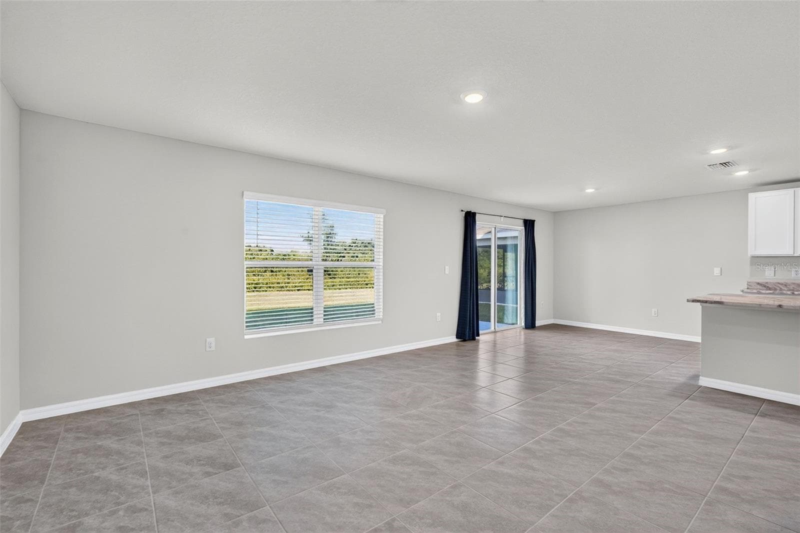 Single Family Residence at 5809 FLAGSTONE TRL, PALMETTO, photo 20 of 50