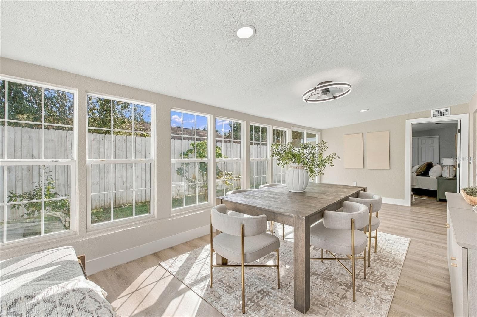 Single Family Residence at 10118 BRIARWICK CT, TAMPA, photo 13 of 36