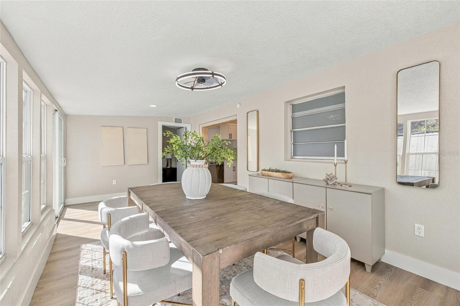 Single Family Residence at 10118 BRIARWICK CT, TAMPA, photo 14 of 36