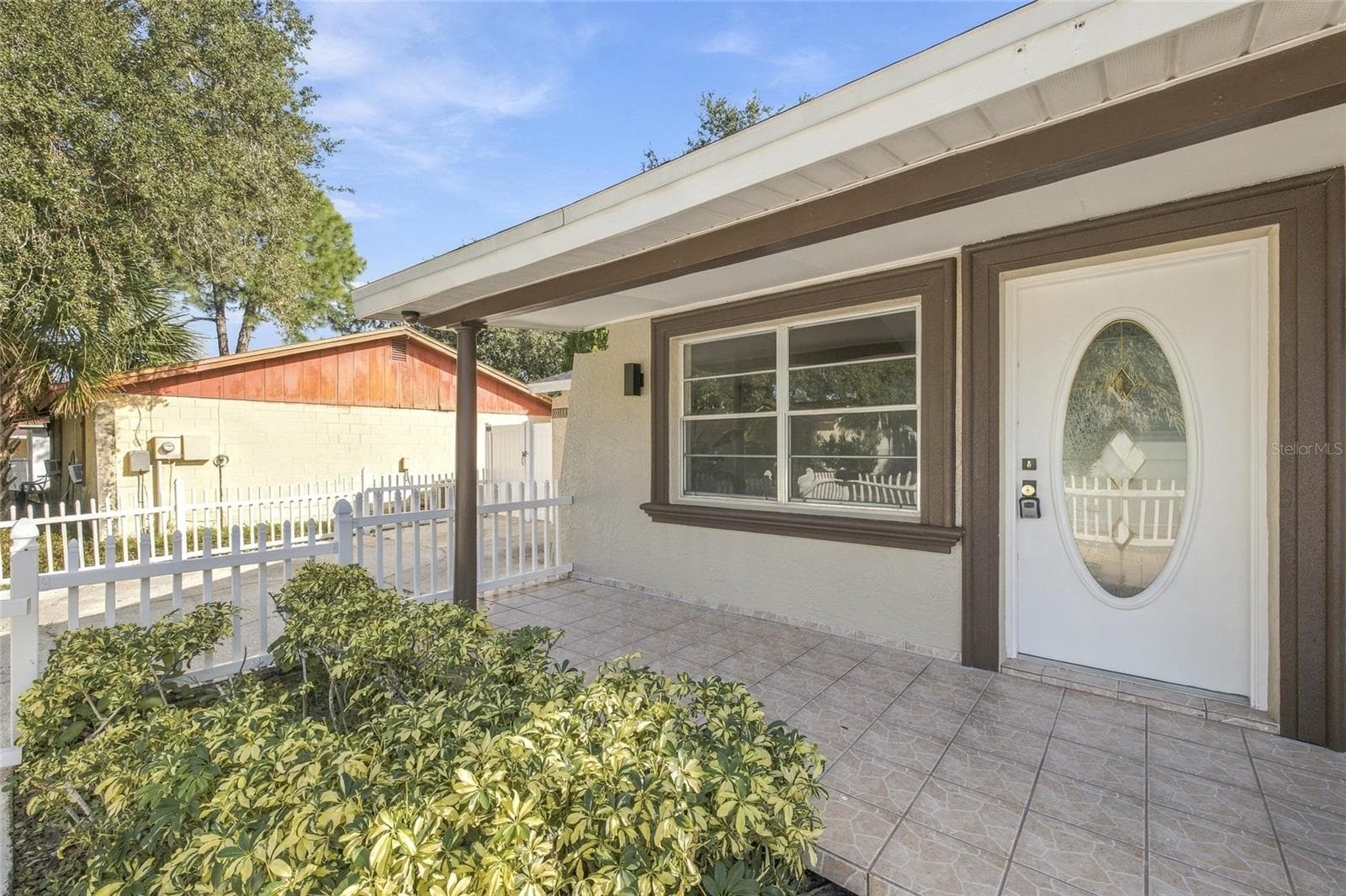 Single Family Residence at 10118 BRIARWICK CT, TAMPA, photo 33 of 36