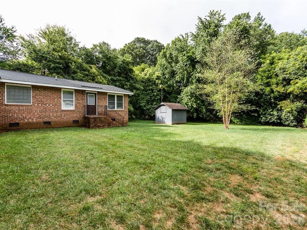 Single Family Residence at 4320 Craig Avenue, Charlotte, photo 4 of 15