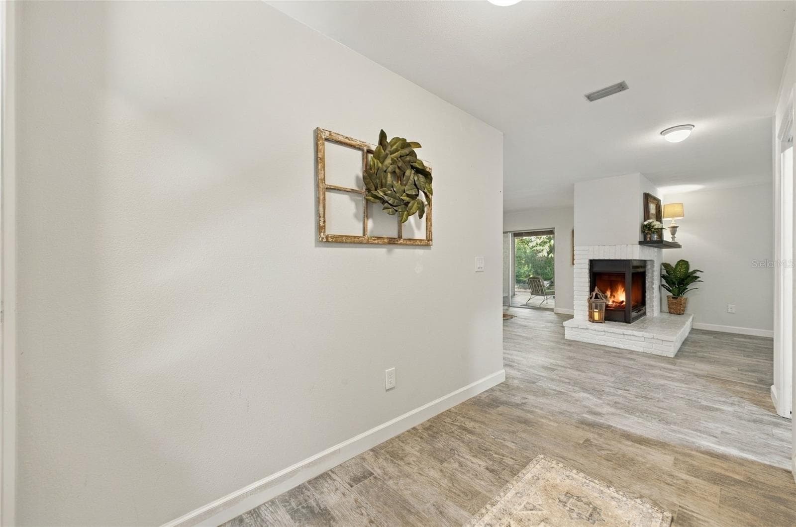Single Family Residence at 19709 HIAWATHA RD, ODESSA, photo 4 of 45