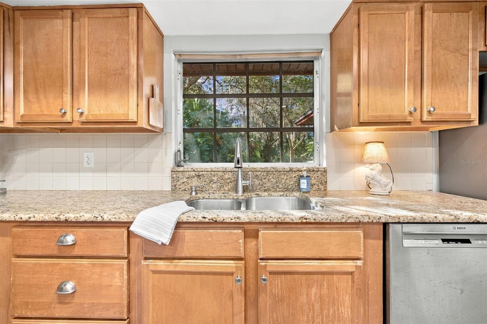 Single Family Residence at 19709 HIAWATHA RD, ODESSA, photo 12 of 45