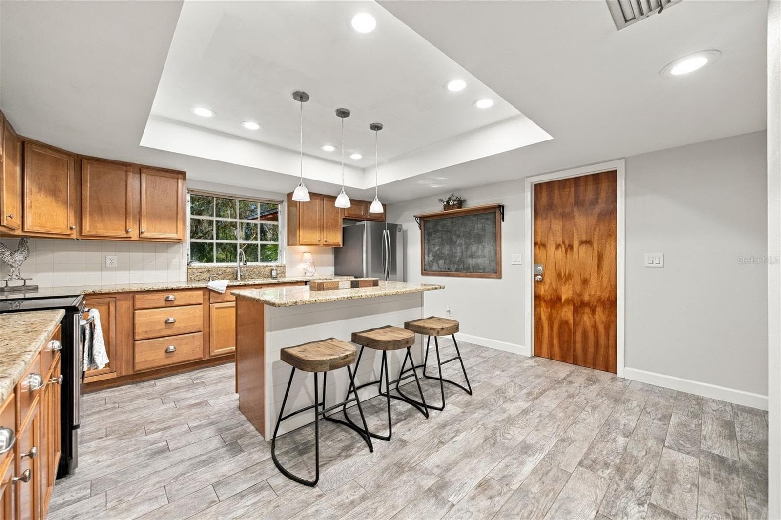 Single Family Residence at 19709 HIAWATHA RD, ODESSA, photo 15 of 45