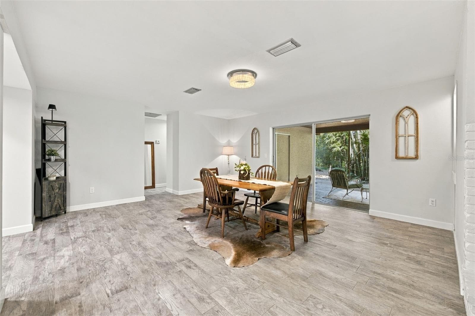 Single Family Residence at 19709 HIAWATHA RD, ODESSA, photo 16 of 45