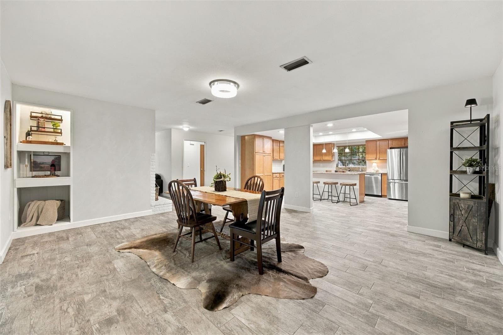 Single Family Residence at 19709 HIAWATHA RD, ODESSA, photo 17 of 45
