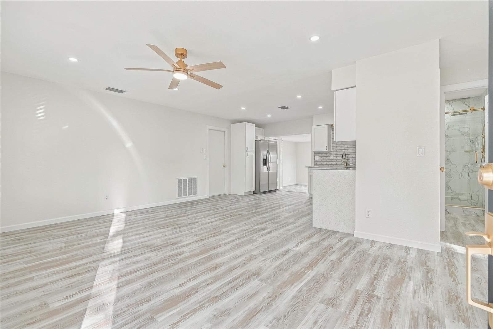 Single Family Residence at 4147 RACCOON LOOP, NEW PORT RICHEY, photo 2 of 39