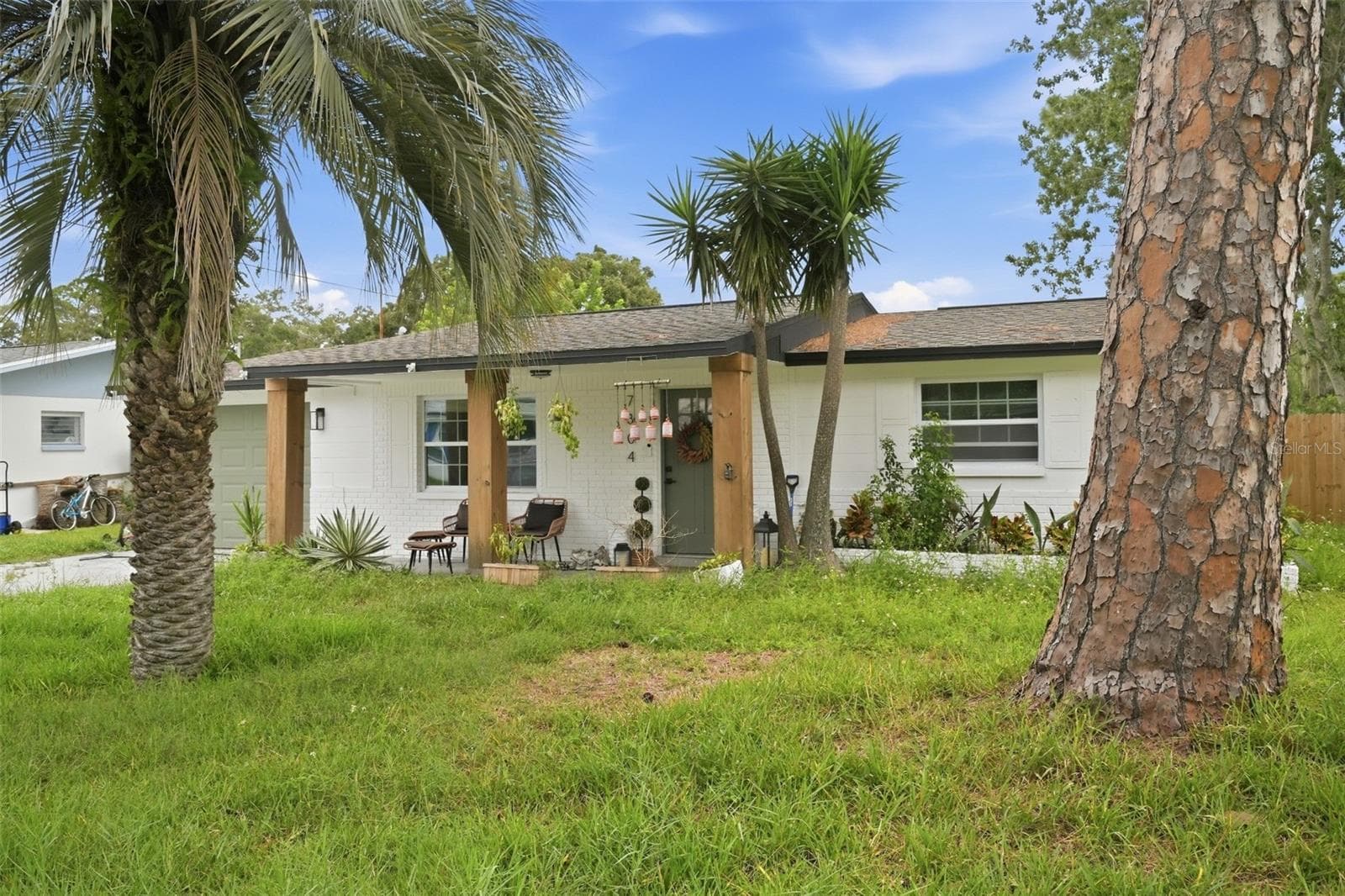 Single Family Residence at 7304 DIANNE DR, NEW PORT RICHEY, photo 3 of 24