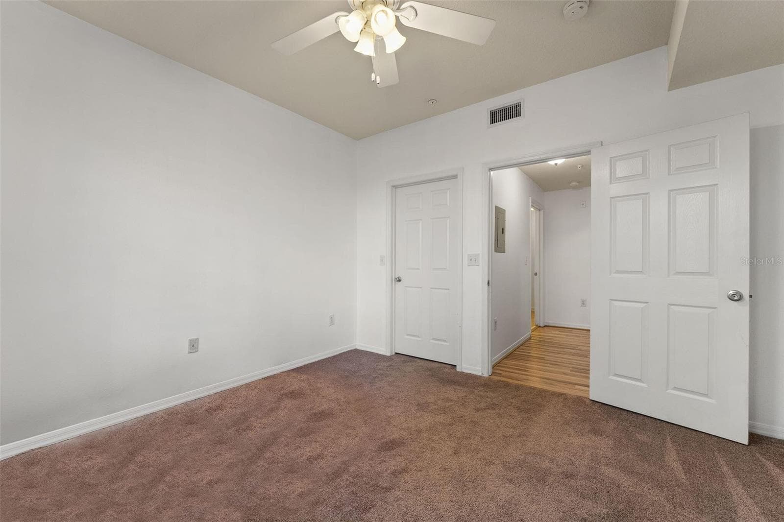 Condominium at 501 KNIGHTS RUN #2119, TAMPA, photo 21 of 43
