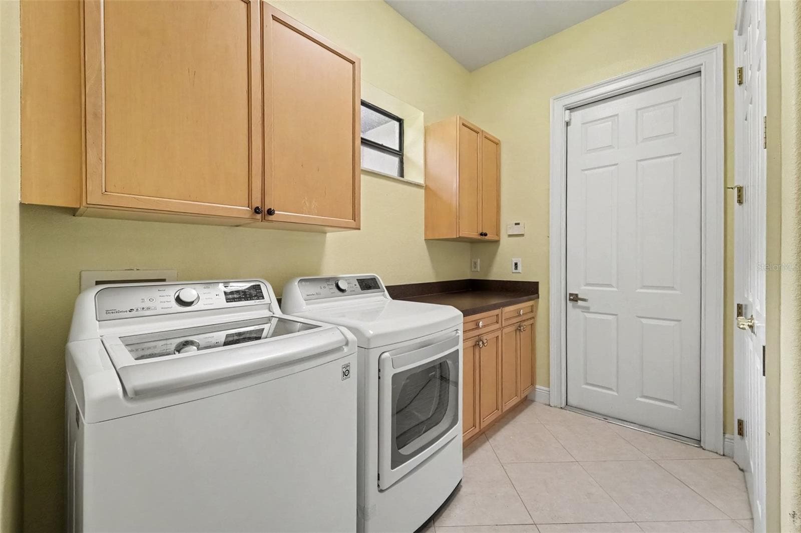 Single Family Residence at 8405 CHARLESTON DR, WEEKI WACHEE, photo 12 of 63
