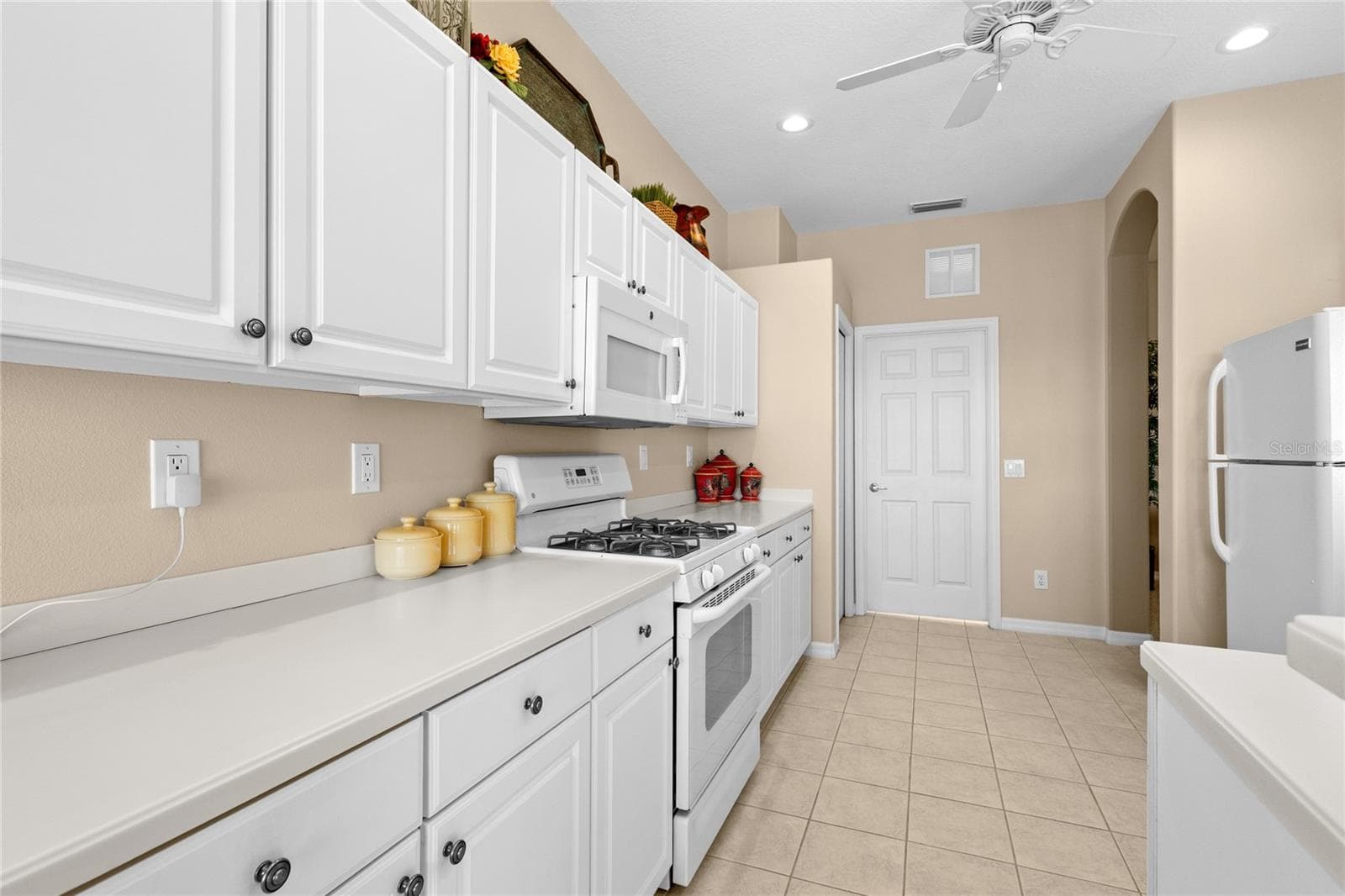 Single Family Residence at 4427 BLUE HERON CIRCLE, NORTH PORT, photo 12 of 64