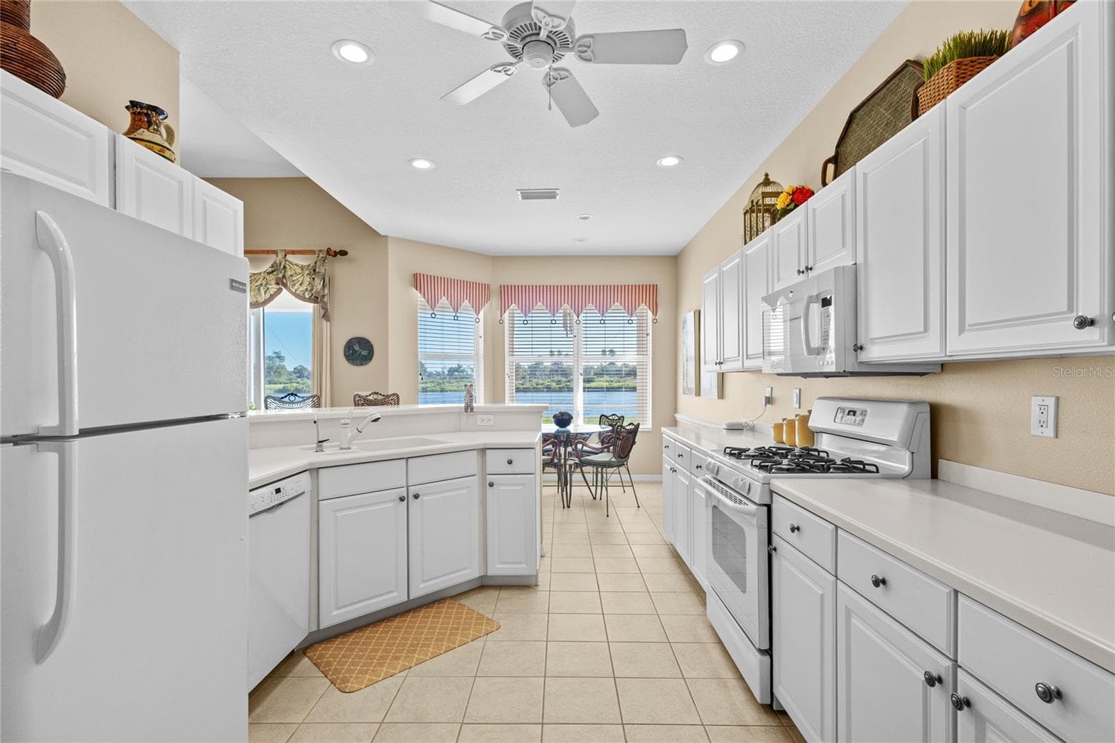 Single Family Residence at 4427 BLUE HERON CIRCLE, NORTH PORT, photo 13 of 64