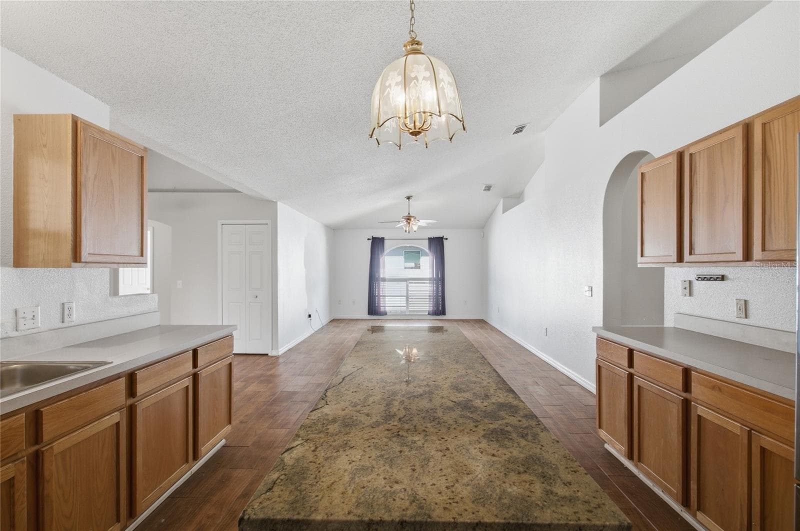 Single Family Residence at 760 PALAISEAU CT, KISSIMMEE, photo 9 of 44