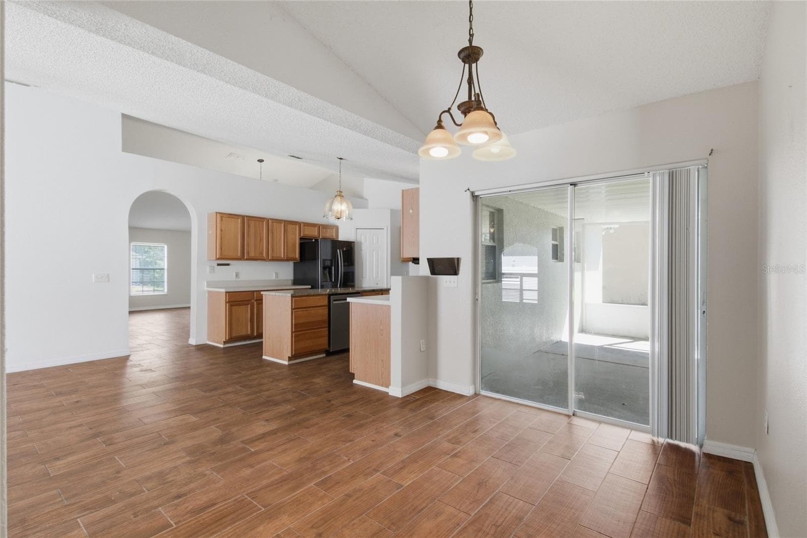 Single Family Residence at 760 PALAISEAU CT, KISSIMMEE, photo 11 of 44