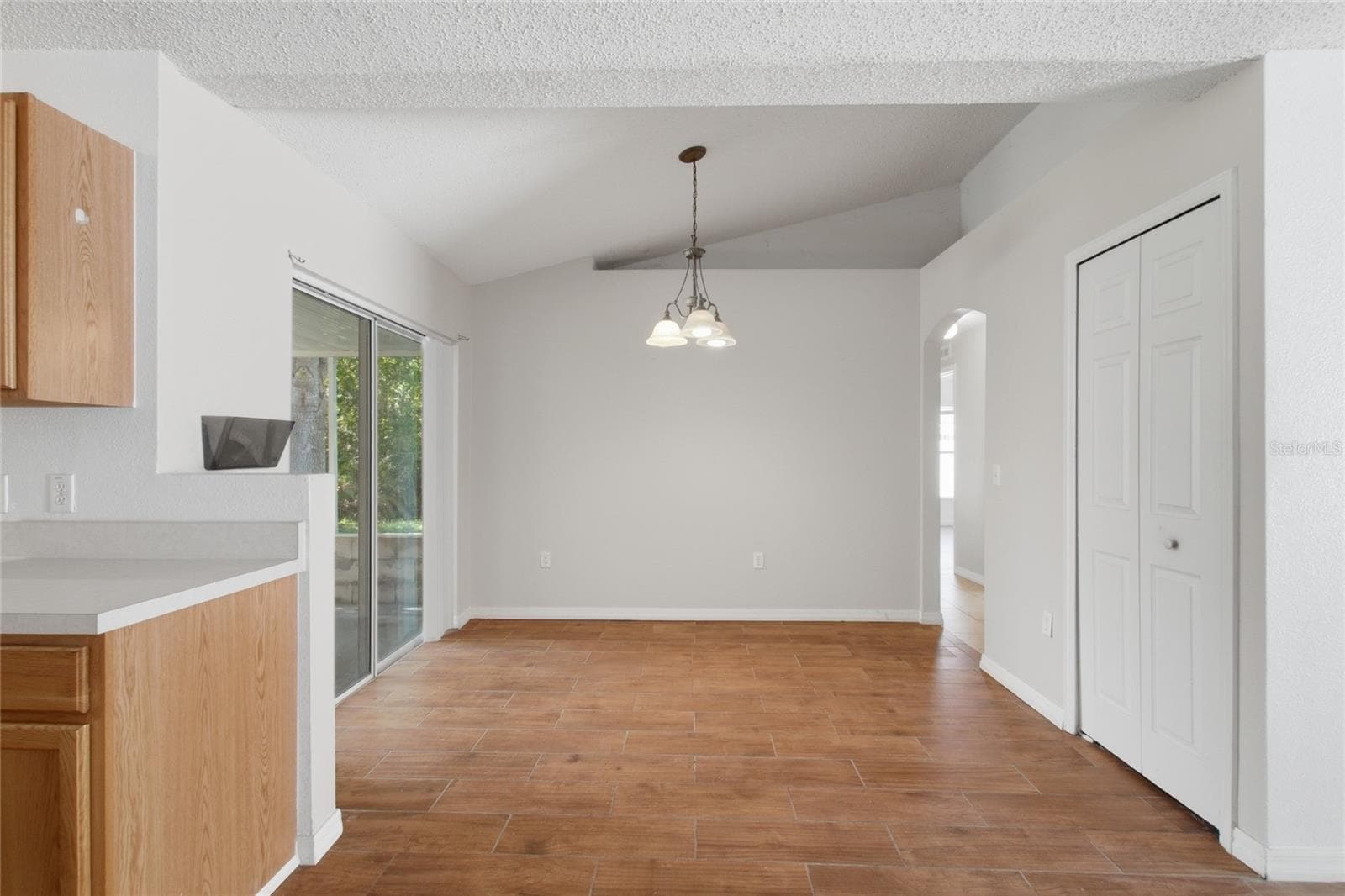 Single Family Residence at 760 PALAISEAU CT, KISSIMMEE, photo 12 of 44