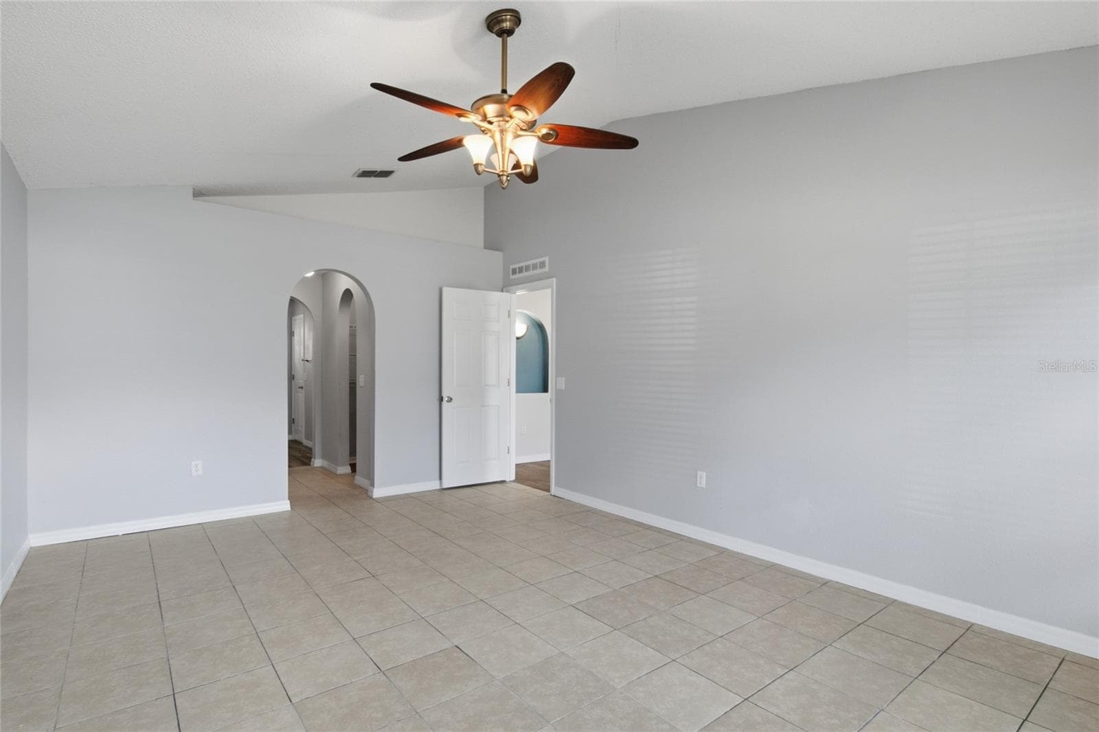Single Family Residence at 760 PALAISEAU CT, KISSIMMEE, photo 20 of 44