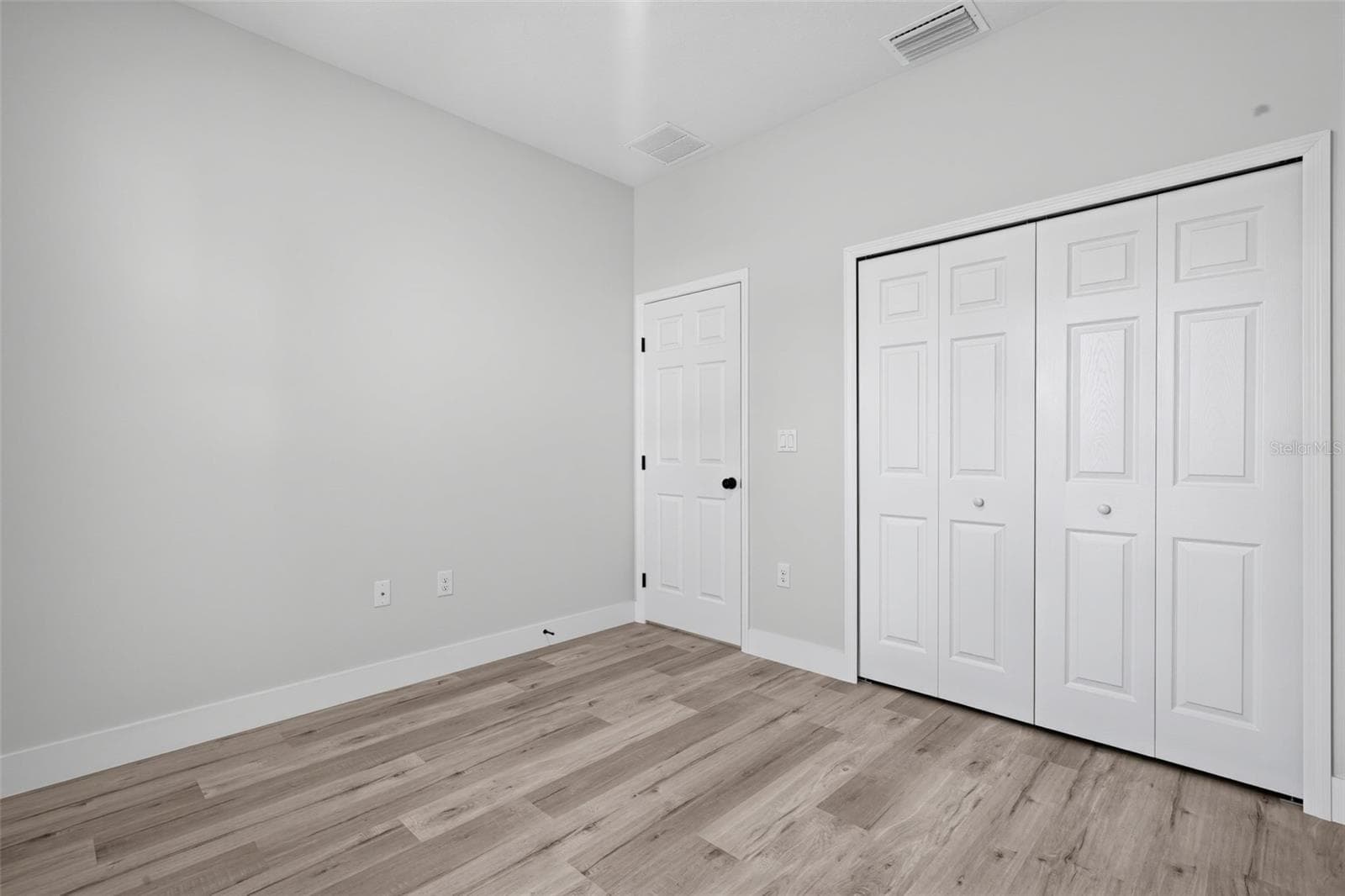 Single Family Residence at 806 LOLA DR, SEBRING, photo 21 of 38