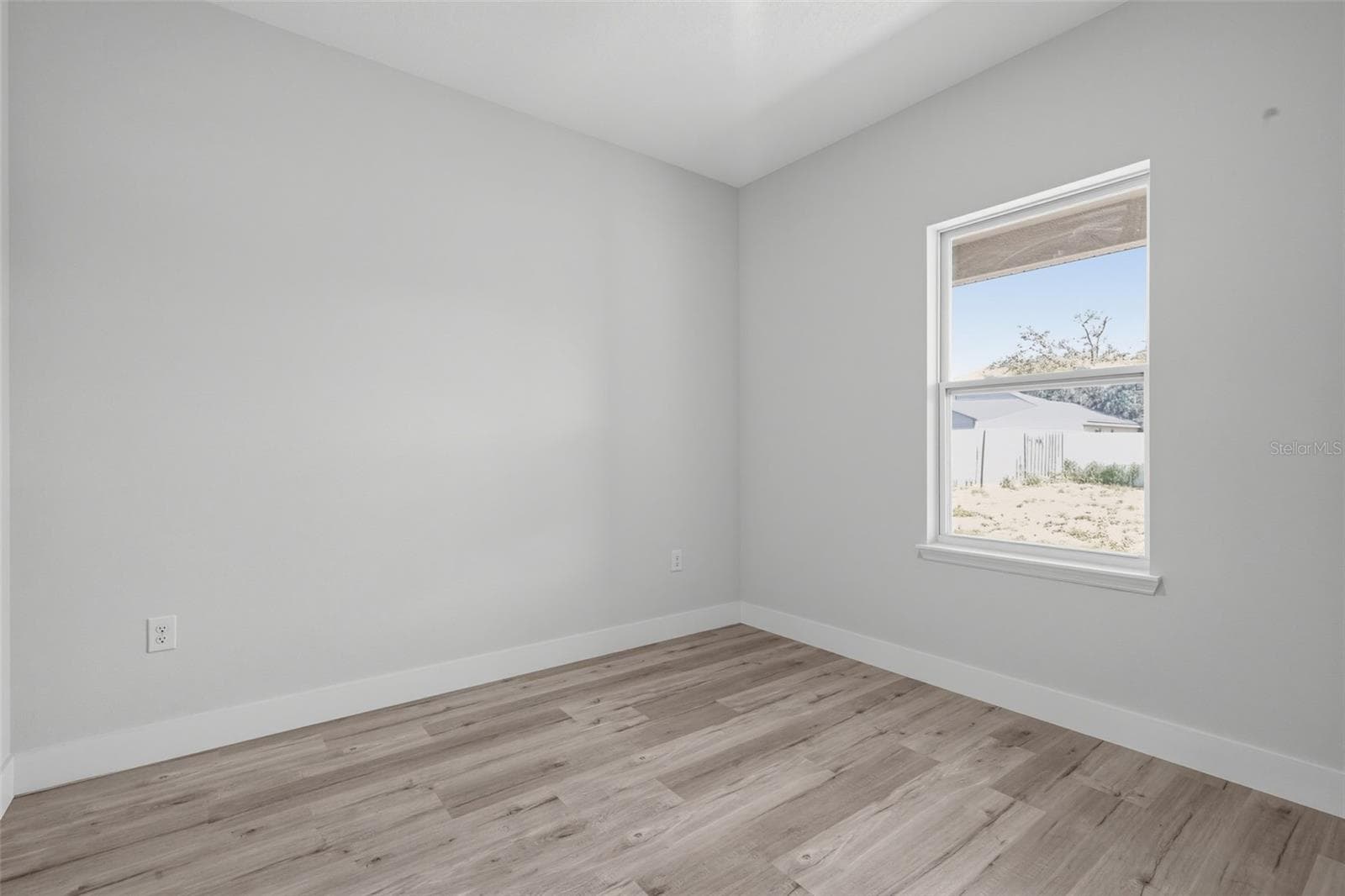 Single Family Residence at 806 LOLA DR, SEBRING, photo 22 of 38