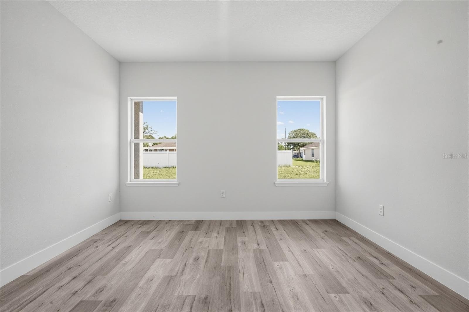 Single Family Residence at 806 LOLA DR, SEBRING, photo 32 of 38