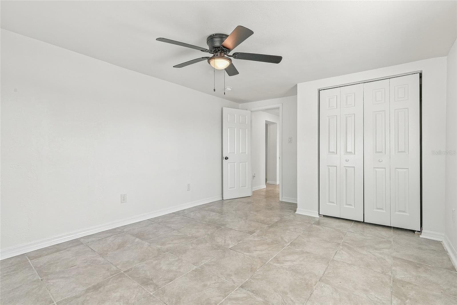 Single Family Residence at 4544 W MINNEHAHA ST, TAMPA, photo 29 of 39