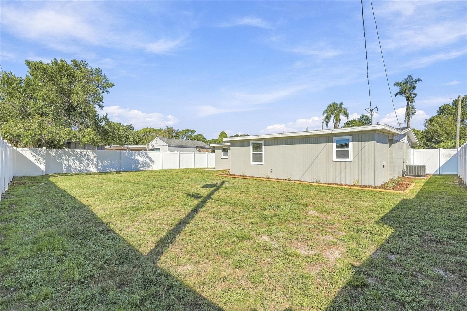 Single Family Residence at 4544 W MINNEHAHA ST, TAMPA, photo 33 of 39