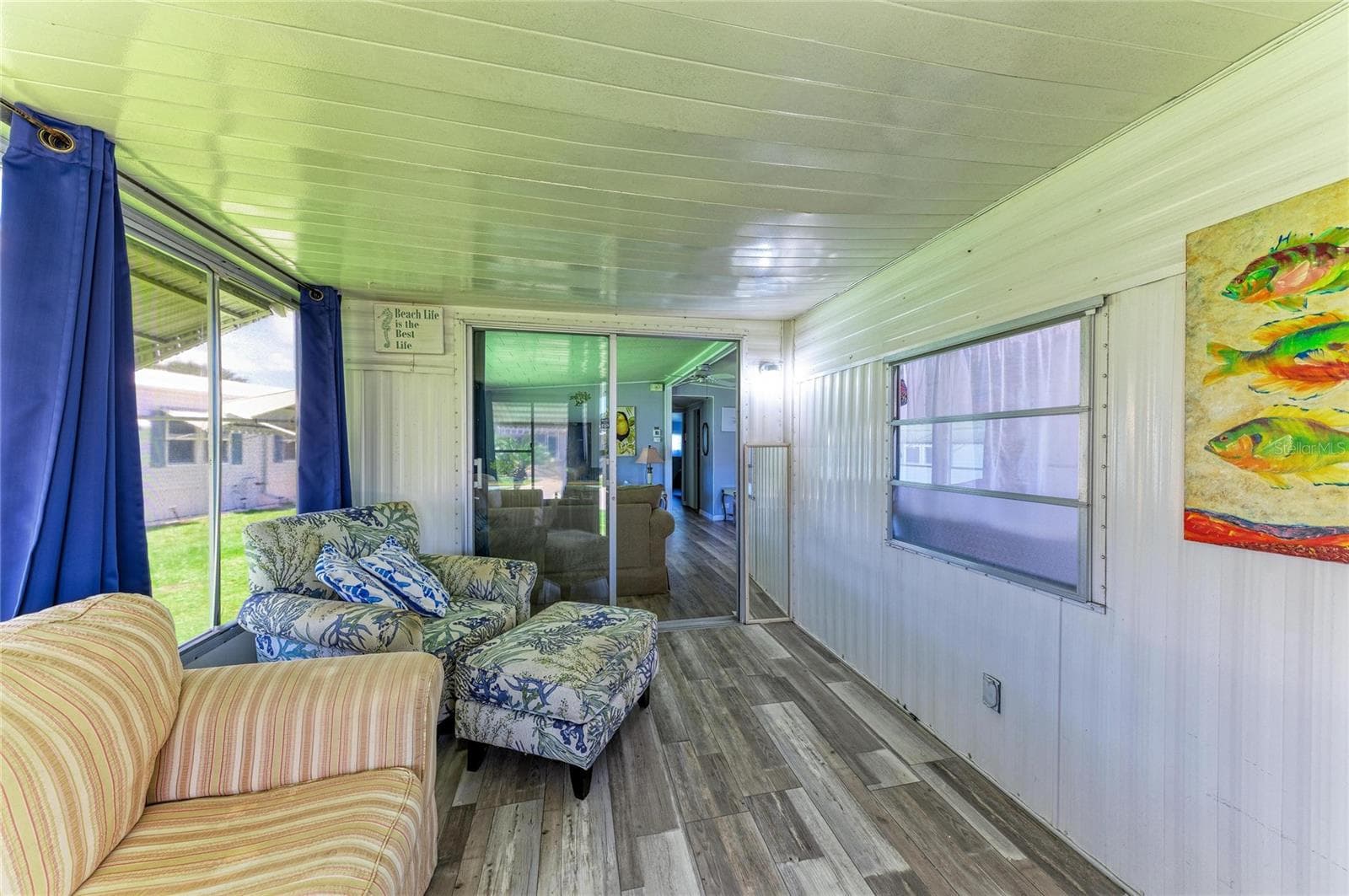 Mobile Home at 4924 OAKLAND HILLS AVE, SARASOTA, photo 8 of 85