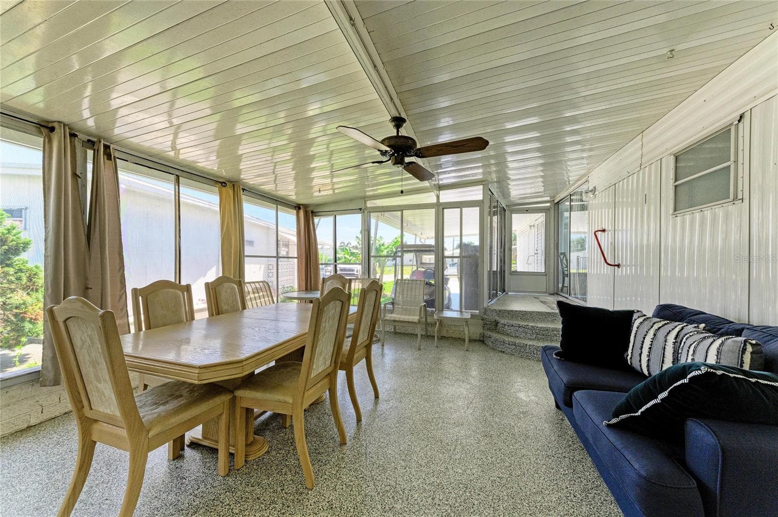 Mobile Home at 4924 OAKLAND HILLS AVE, SARASOTA, photo 33 of 85