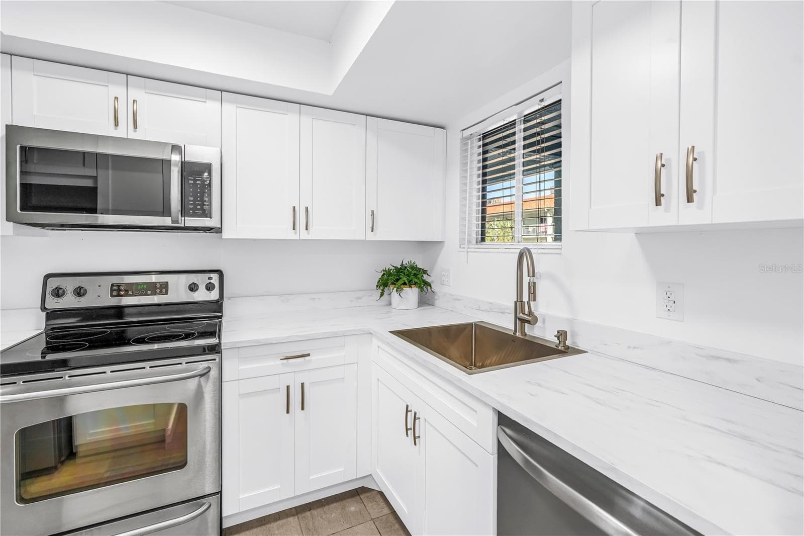 Condominium at 801 83RD AVE N #214, ST PETERSBURG, photo 6 of 45