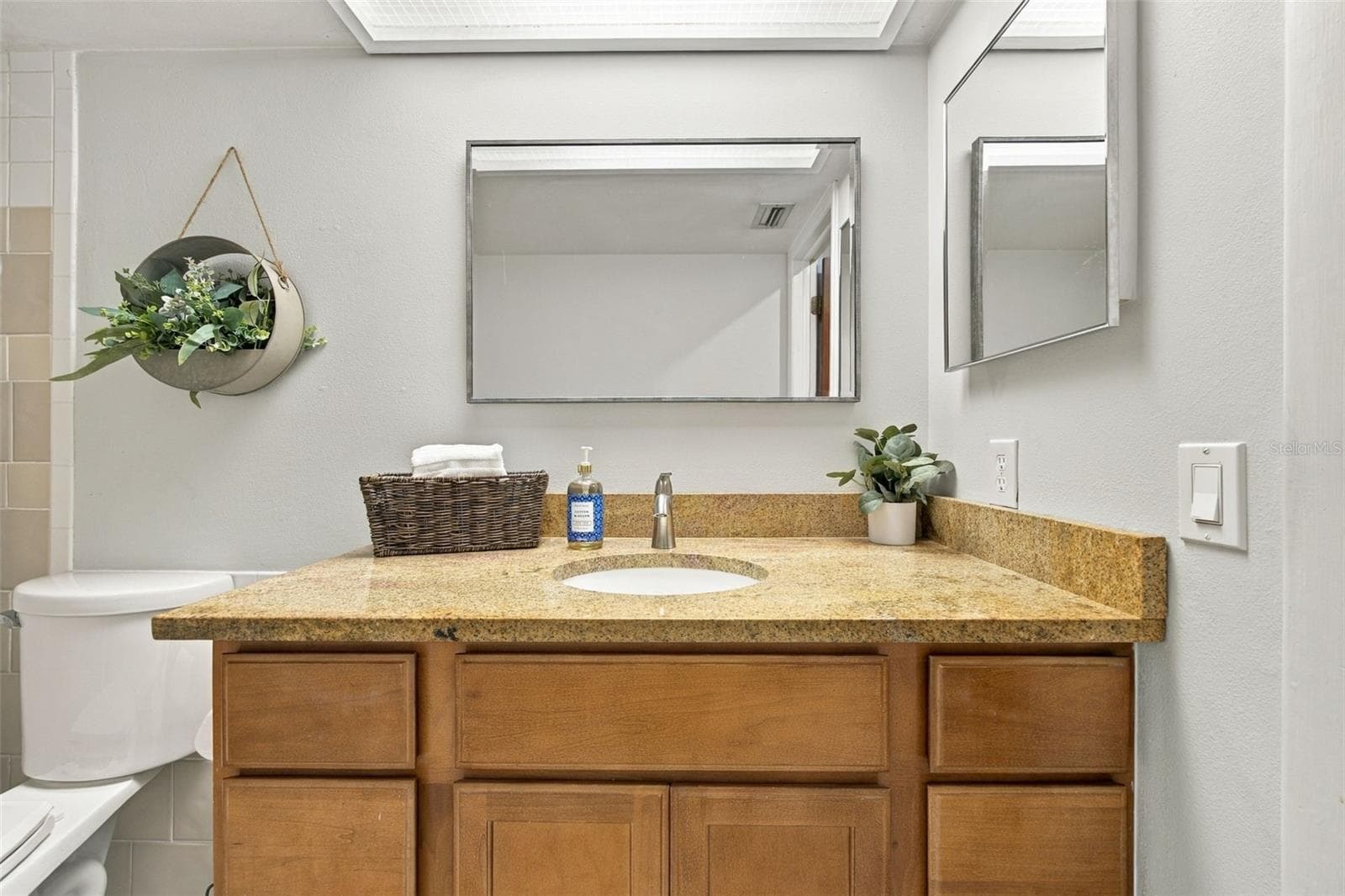 Primary Bathroom - 19709 HIAWATHA RD, ODESSA