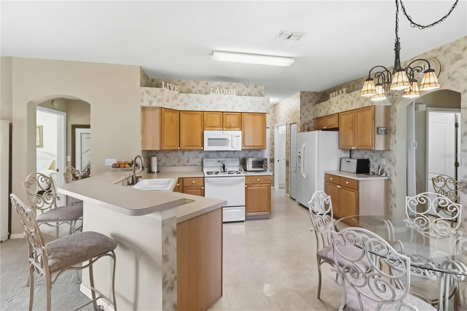 Condominium at 2127 ACADIA GREENS DR #'N/A", SUN CITY CENTER, photo 7 of 41