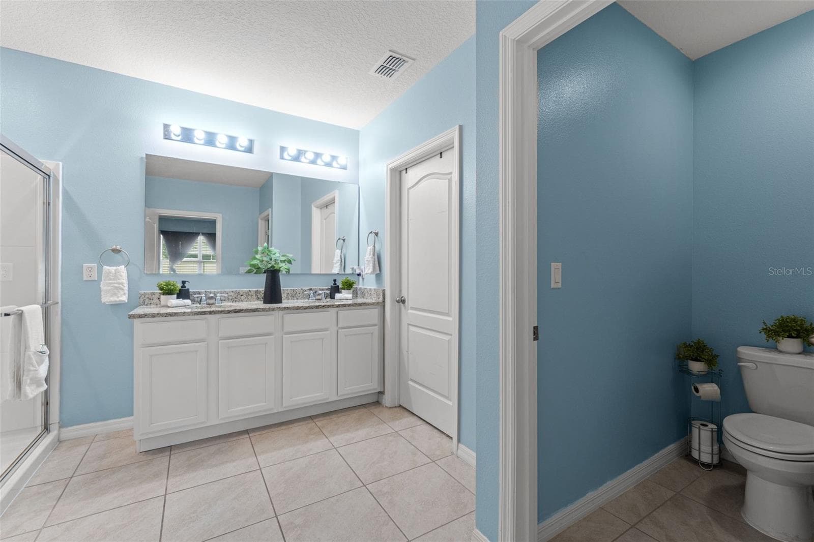 Single Family Residence at 3725 HOLLY GROVE LN, MOUNT DORA, photo 15 of 33