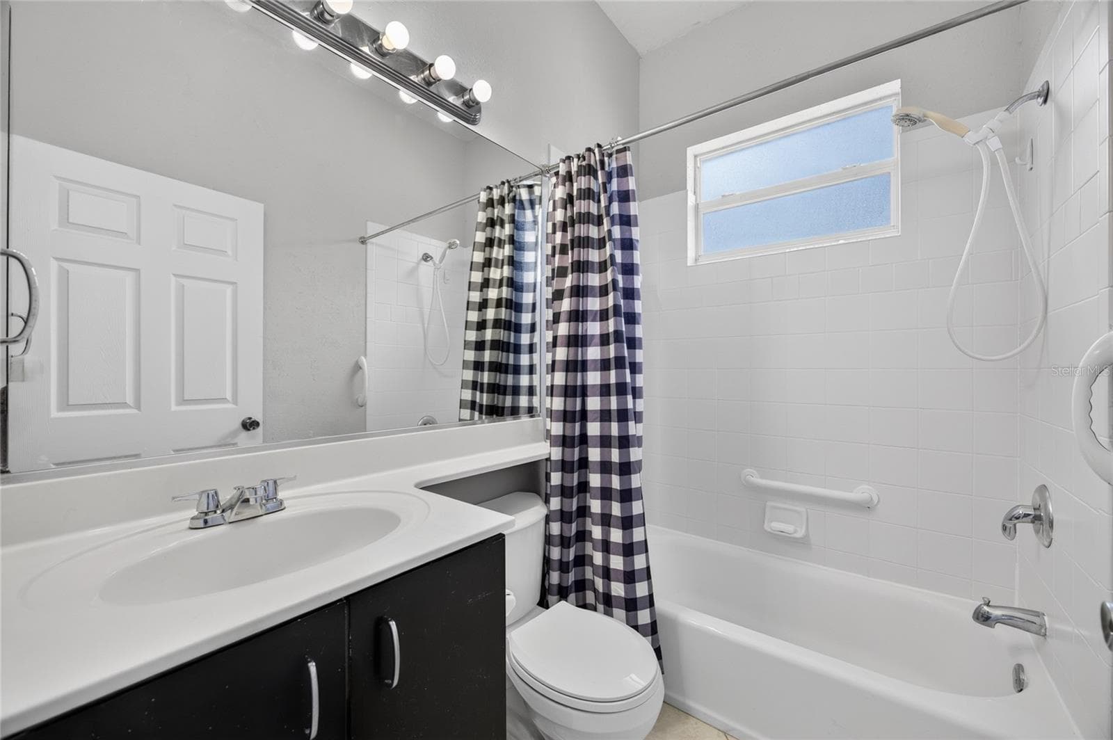 Single Family Residence at 5660 RIVIERA CT, NORTH PORT, photo 25 of 55