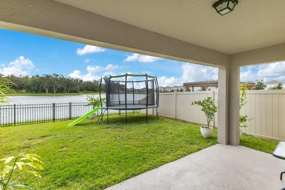 Single Family Residence at 5244 ROYAL POINT AVE, KISSIMMEE, photo 27 of 33