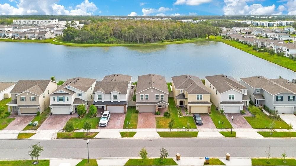 Single Family Residence at 5244 ROYAL POINT AVE, KISSIMMEE, photo 29 of 33