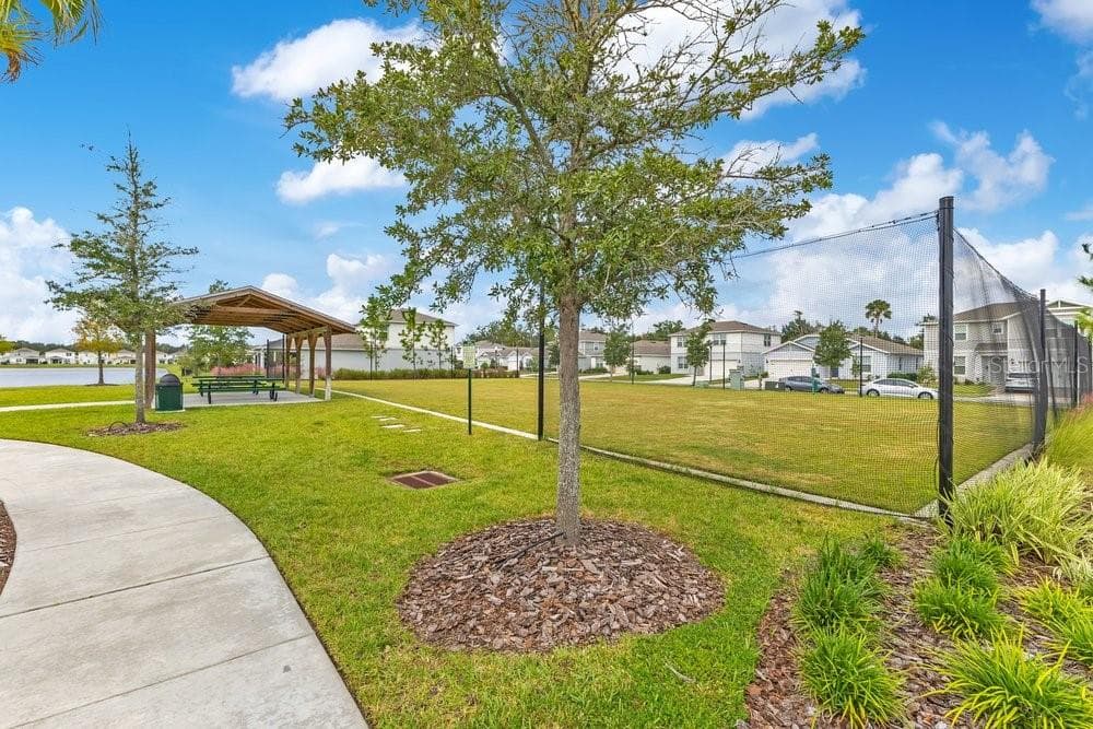 Single Family Residence at 5244 ROYAL POINT AVE, KISSIMMEE, photo 31 of 33