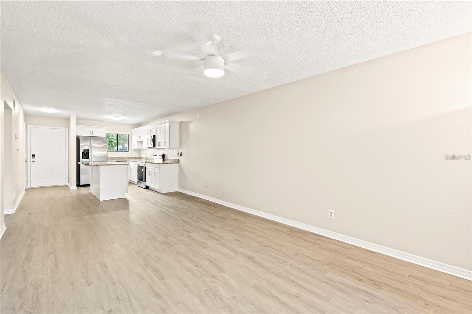 Condominium at 6033 34TH ST W #83, BRADENTON, photo 8 of 22