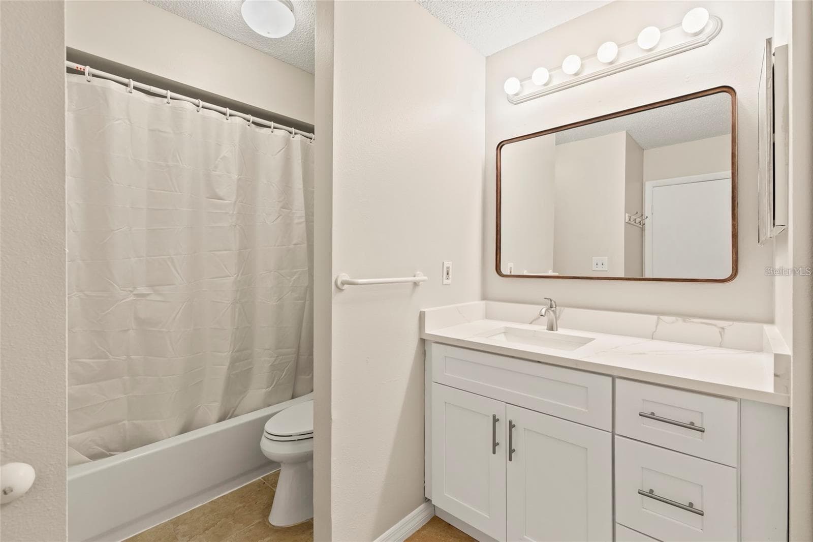 Condominium at 6033 34TH ST W #83, BRADENTON, photo 11 of 22
