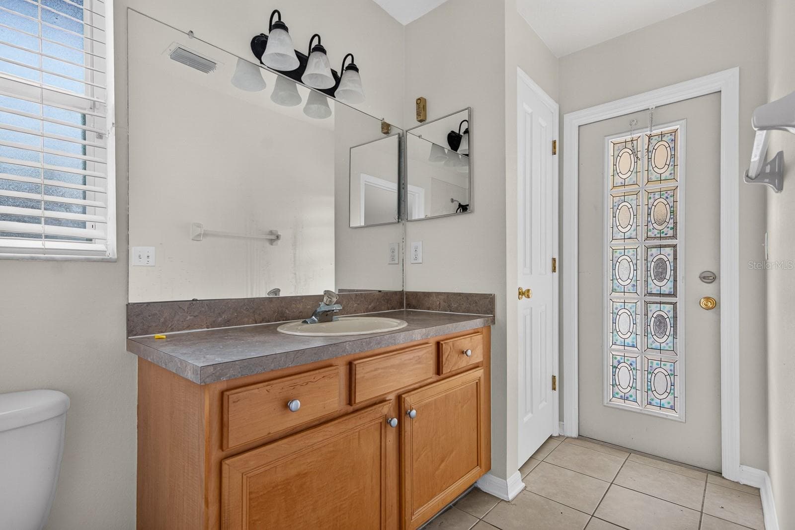 En-Suite/Pool Bath - 10527 SAN TRAVASO DR, TAMPA